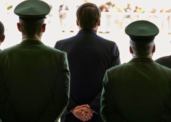 Bolsonaro e Forças Armadas - Foto Reprodução do Twitter