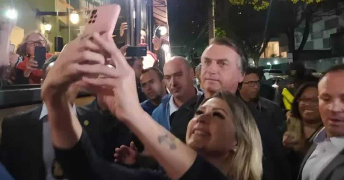 Bolsonaro e apoiadores