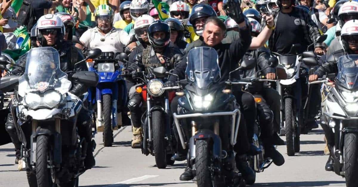 Bolsonaro motociata em Vitória - Foto Reprodução do Twitter