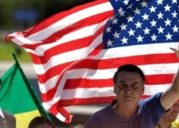 JORNALISTA É DESMENTIDO APÓS MENTIRA SOBRE BOLSONARO - FOTO TWITTER