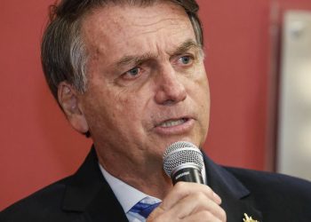 Pressão de Bolsonaro faz preço da gasolina cair - Foto Reprodução do Twitter