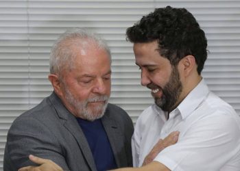 Janones e Lula - Foto Reprodução do Twitter