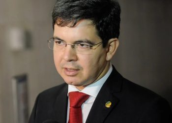 Randolfe Rodrigues - Foto Reprodução do Twitter