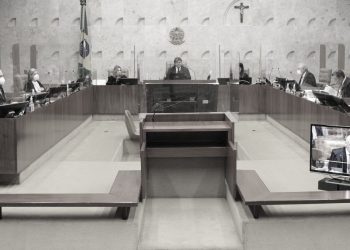 STF aprova reajuste de 18_ para juízes - Foto Reprodução do Twitter