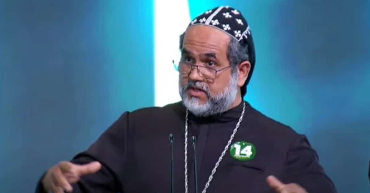 Padre Kelmon - Foto Reprodução do Twitter