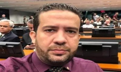 ANDRÉ JANONES - FOTO REPRODUÇÃO DO TWITTER