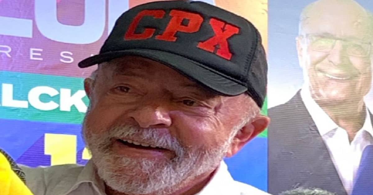 LULA E O BONÉ DO CPX - FOTO TWITTER