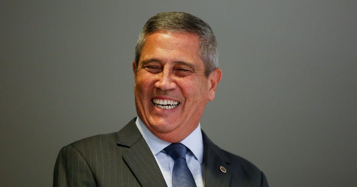 <strong>Influencer esquerdista acusa Braga Netto de tramar golpe, mas vira chacota na web</strong> 9 Influencer esquerdista acusa Braga Netto de Golpe - Foto Reprodução do Twitter