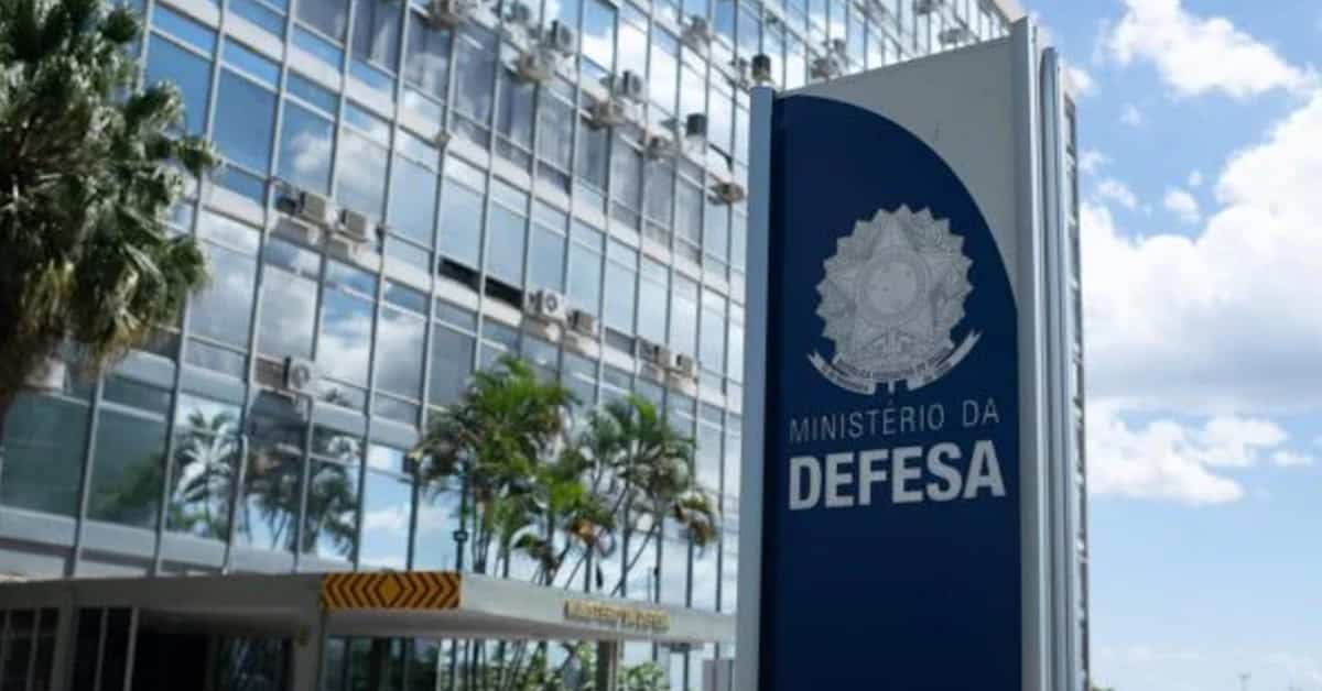 Ministério da Defesa solta outra nota oficial: “Não exclui a possibilidade da existência de fraude” 9 Ministério da Defesa - Foto Reprodução do Twitter