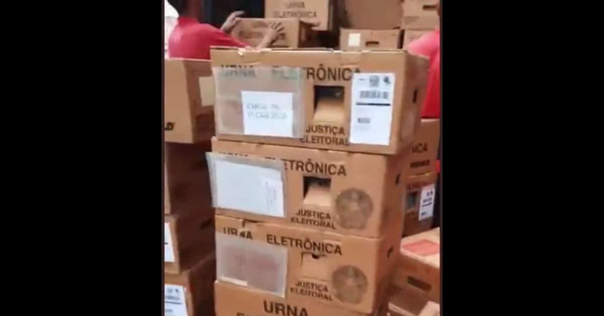 Urnas Eletrônicas - Foto Reprodução do Twitter