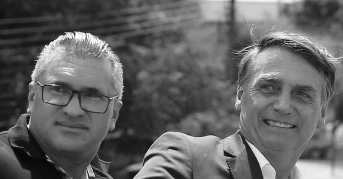 deputado federal Julian Lemos e Bolsonaro - Foto Reprodução do Twitter