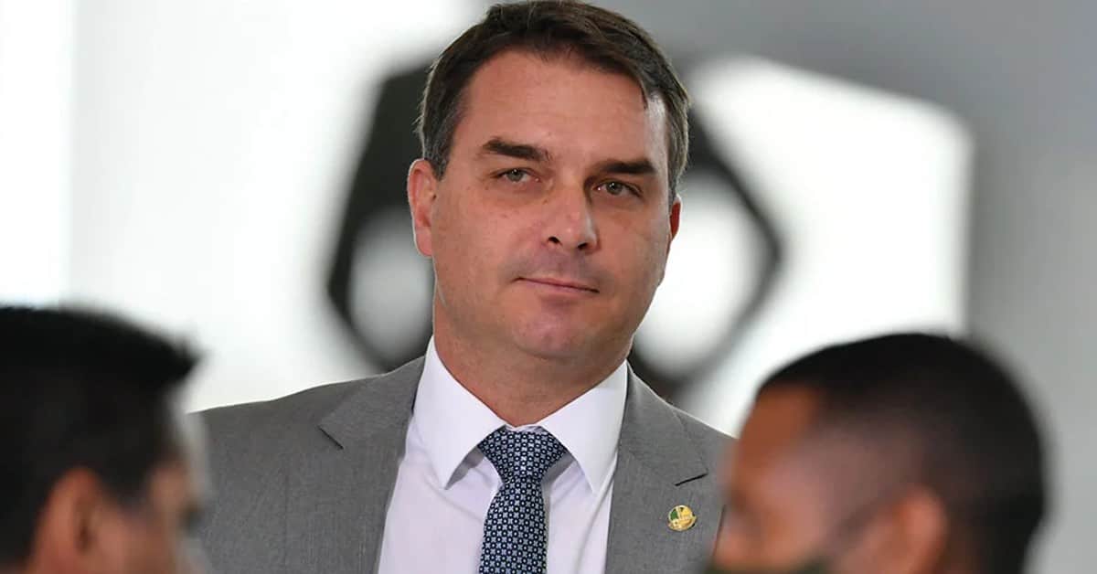 Flávio Bolsonaro - Foto Reprodução do Twitter