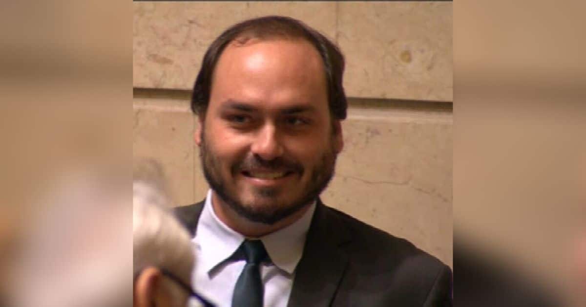 Carlos Bolsonaro - Foto Reprodução do Twitter