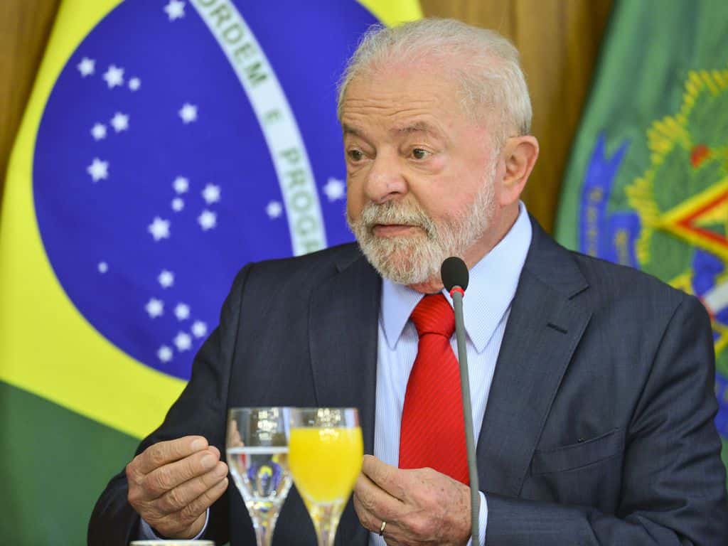 Governo toma decisão polêmica sobre o Bolsa Família e gera indignação!