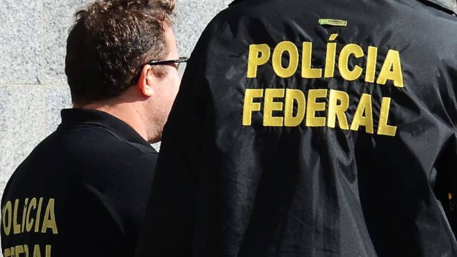 Polícia Federal prende 32 suspeitos em ação na Operação Lesa Pátria
