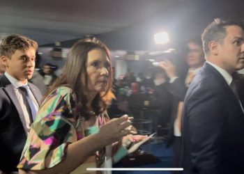 Urgente: Deputados “invadem” reunião de Pacheco e exigem CPMI do 8 de janeiro imediatamente!