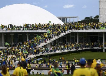 Imagens do 8 de janeiro reforçam pedido de CPMI e oposição já fala em impeachment