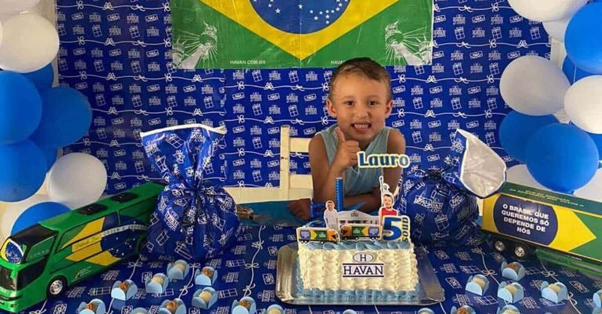 Criança surpreende e comemora aniversário com festa inspirada na Havan!