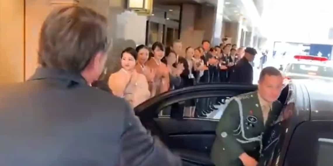 Relembre a visita de Bolsonaro ao Japão: Humildade e carinho dos japoneses ainda Impressionam; Assista