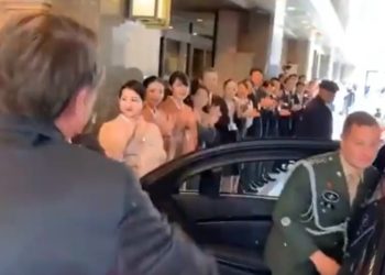 Relembre a visita de Bolsonaro ao Japão: Humildade e carinho dos japoneses ainda Impressionam; Assista