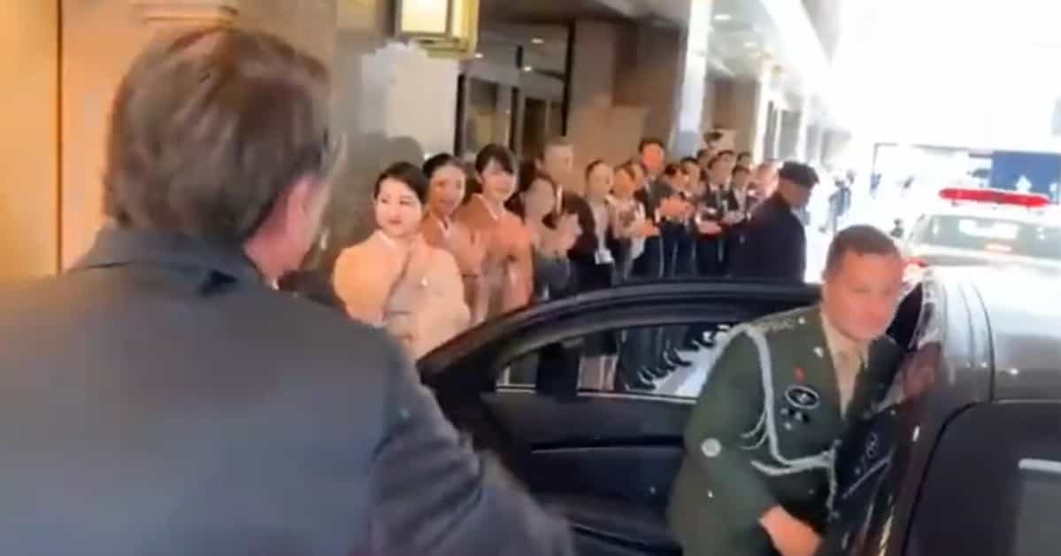 Relembre a visita de Bolsonaro ao Japão: Humildade e carinho dos japoneses ainda Impressionam; Assista