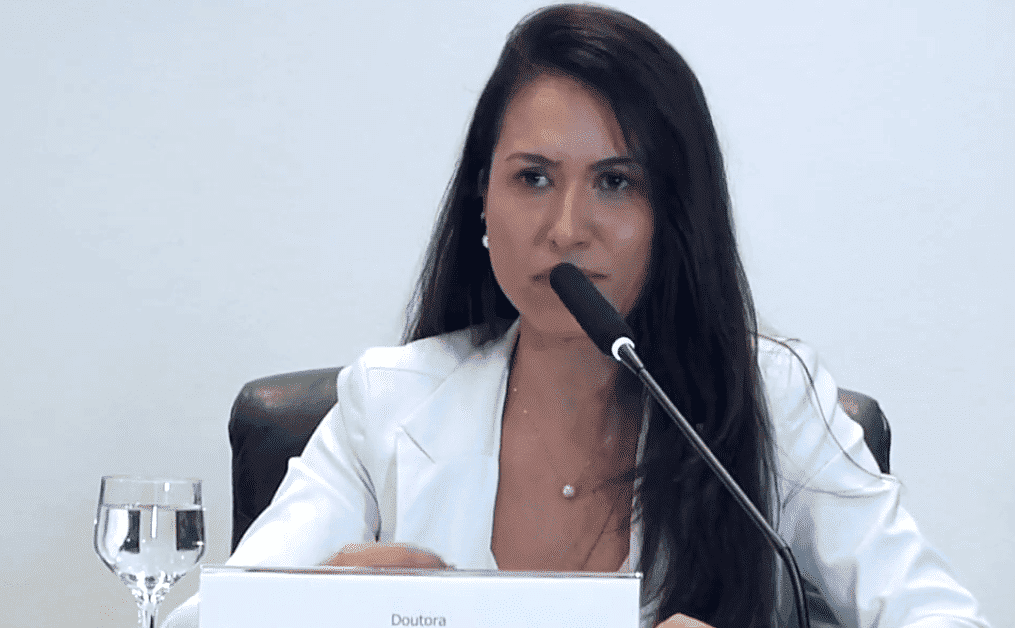 Juíza afastada recusa recurso por descrença na Justiça brasileir
