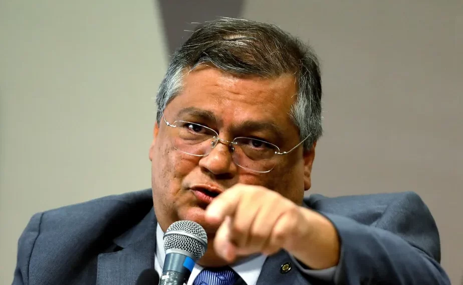 Flávio Dino Visita Lira após Operação da PF Atingir Ex-Assessor