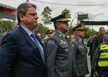 Tarcísio de Freitas: Gratidão Eterna a Bolsonaro - 'Se Estou Aqui, Devo a Ele'
