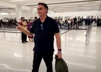Bolsonaro Retorna a Brasília e Detona Ação de Inegibilidade Movida pelo PDT