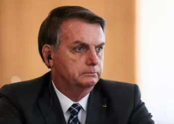 Anistia para Bolsonaro: Projeto de Lei reúne mais de 60 assinaturas e o número continua a subir!