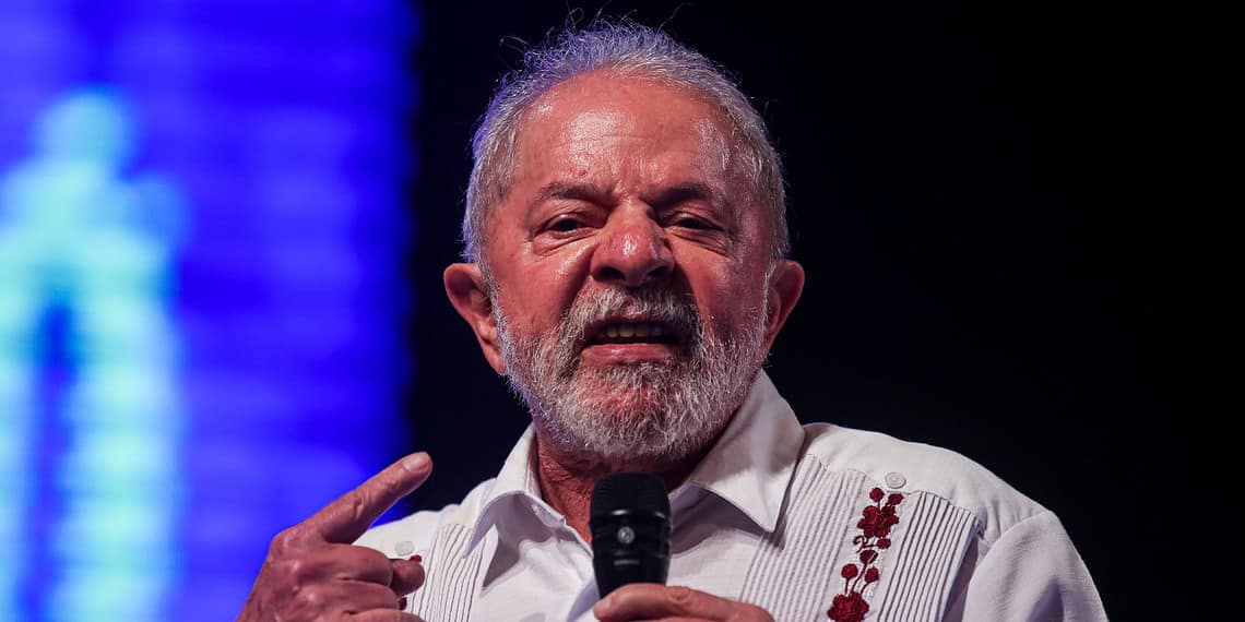 Bolsonaro prejudicou o Corinthians", ataca Lula