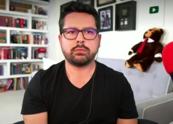 A Proposta Escandalosa para Reativar as Redes Sociais de Paulo Figueiredo; Veja o vídeo