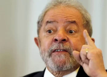 Lula Quer Pena de 20 Anos para Atos Considerados 'Antidemocráticos'