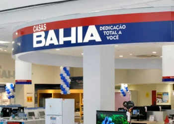 Casas Bahia anuncia que vai fechar 100 lojas e demitir milhares!