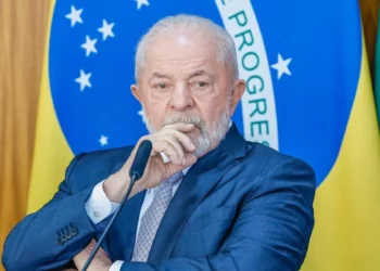 No Governo Lula, Lucro da Petrobras Cai Quase 50%