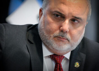 Presidente da Petrobras Diz a Lula que 'Acabou a Gordura' e Não Pode Mais Segurar o Preço da Gasolina - Veja o Vídeo!