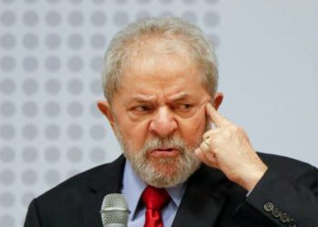 Para atacar Bolsonaro, Lula mencionou o tribunal internacional e defendeu punição contra o ex-president