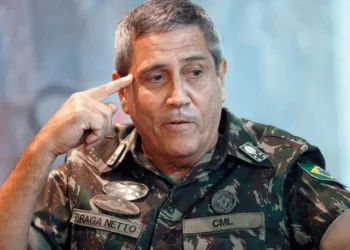 Braga Netto tem seu sigilo telefônico quebrado pela PF em investigação sobre supostos desvios durante intervenção federal no RJ