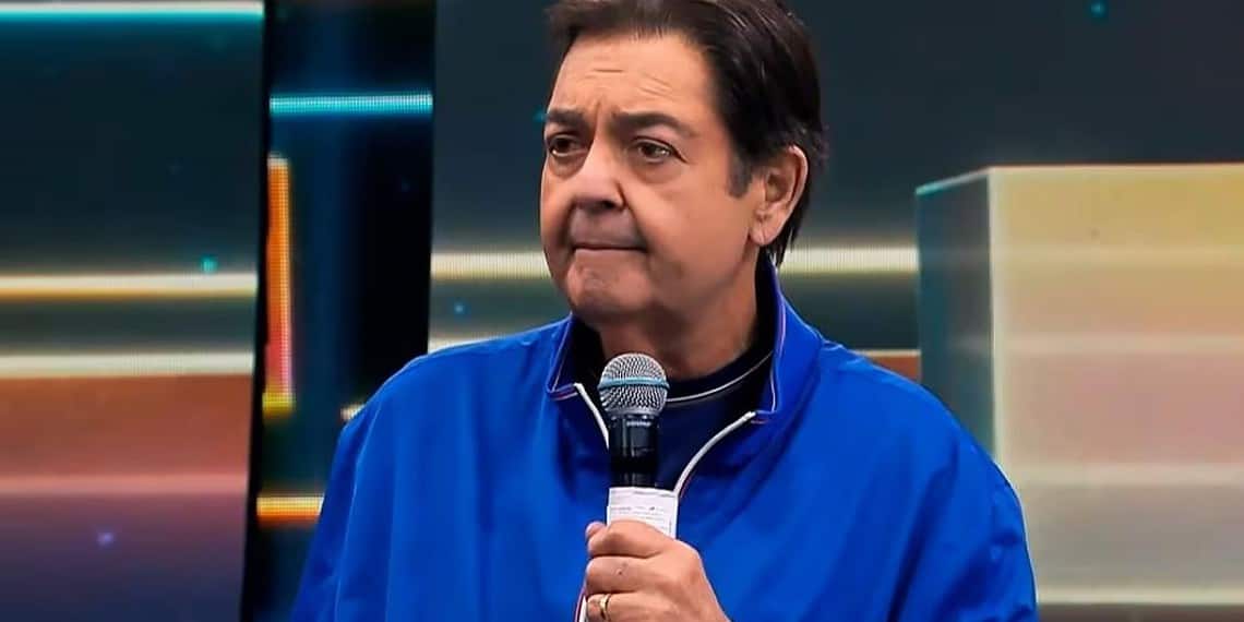 Faustão é internado às pressas