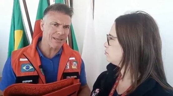 Prefeito toma medidas legais contra o Magazine Luiza por vender bandeira nacional vermelha; VEJA VÍDEO