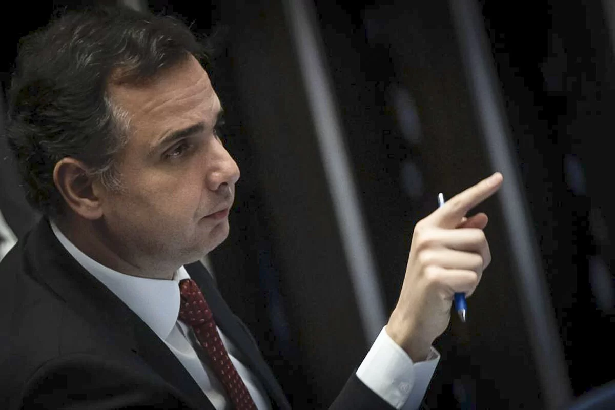 A Era dos Ministros Vitalícios no STF Chega ao Fim? Pacheco Sugere Mudança
