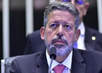 STF Aposta na Mão de Lira e na Câmara para Barrar PEC que Limita Poderes da Corte