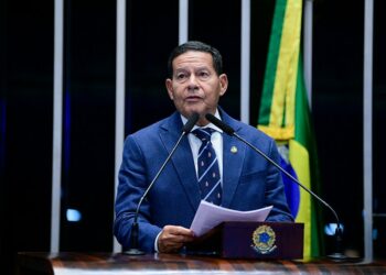 'A Suprema Corte Vai Compreender Seus Limites', Declara Mourão