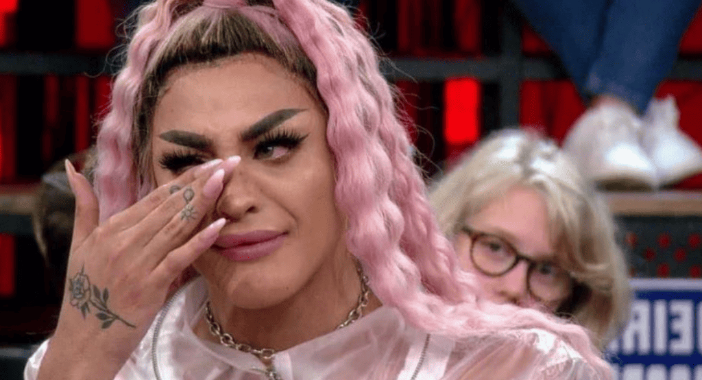 Show de Pabllo Vittar Cancelado em BH por Falta de Público: Cantor Entra em Desespero
