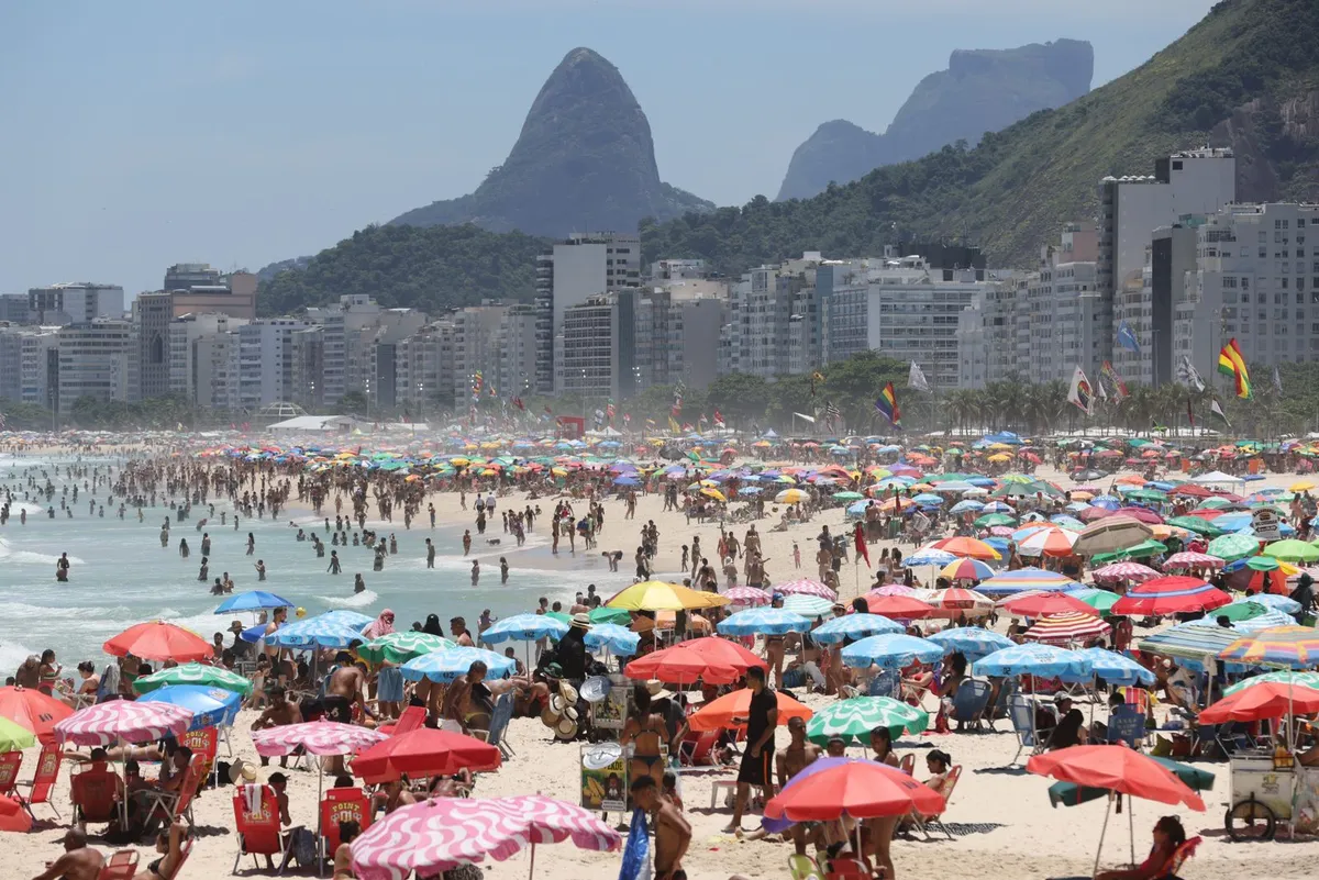 PSOL Ajuíza Ação para Evitar Apreensão de Menores Sem Flagrante nas Praias do Rio