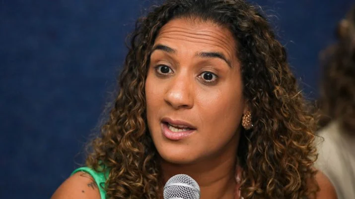 Ministra de Lula e Irmã de Marielle Tenta Explicar 'Racismo Ambiental', Mas é Desmoralizada; Veja o Vídeo: