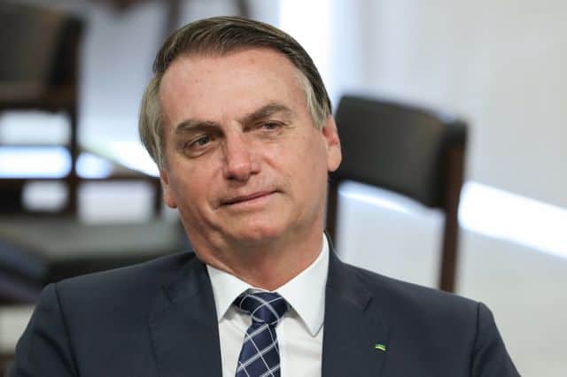 Jair Bolsonaro Causa Alvoroço com Mensagem Enigmática nas Redes Sociais