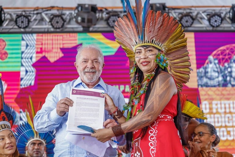 Procuradoria Acusa Governo Lula de Omissão no Combate às Mortes de Indígenas na Amazônia
