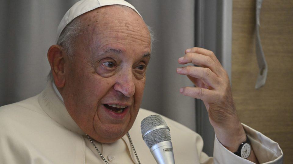 ‘Ação de ladrões pode ser advertência salutar’, afirma Papa Francisco