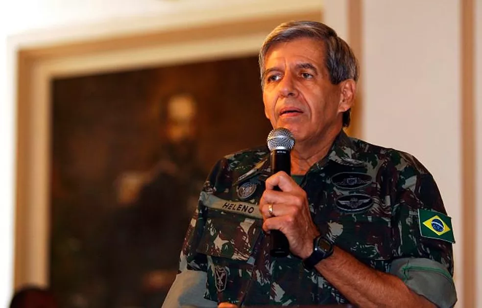 General Augusto Heleno sob investigação na operação 'Abin Paralela'
